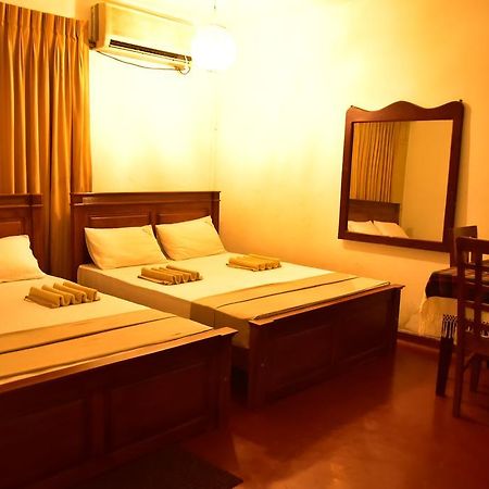 Yoho Mount Waves Hotel โคลอมโบ ภายนอก รูปภาพ